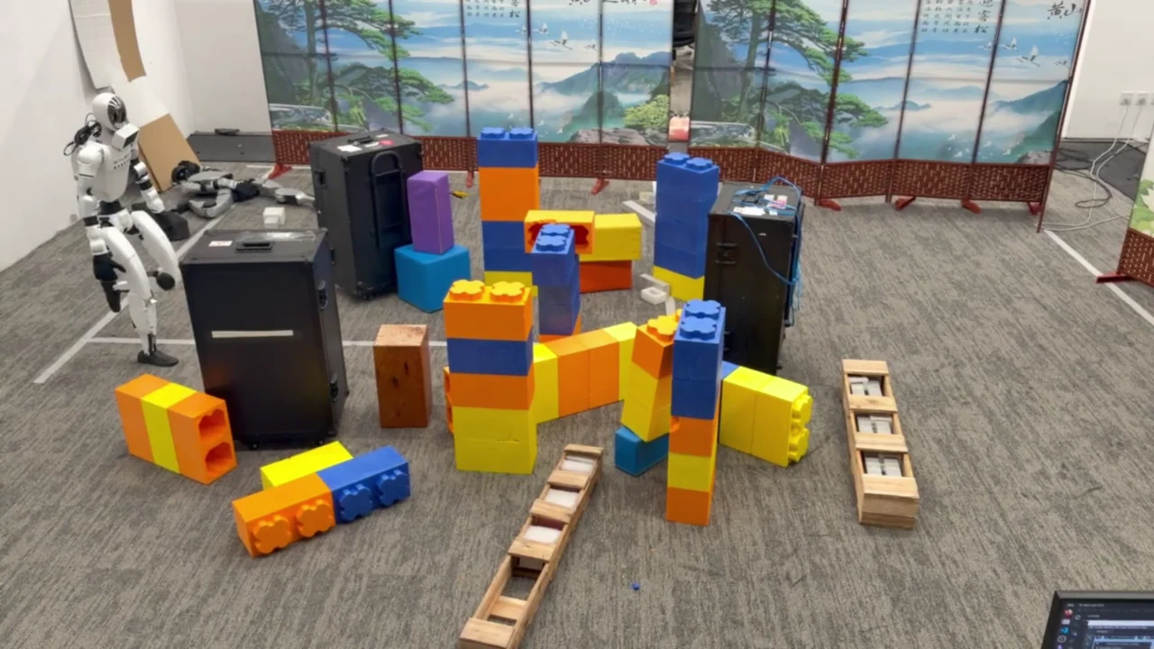 Humanoid traversing a densely cluttered office course