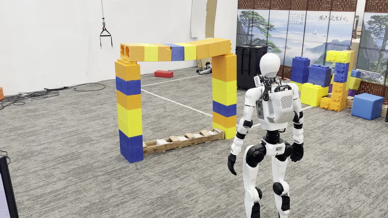 Humanoid combining duck-under and step-over skills, sequence two